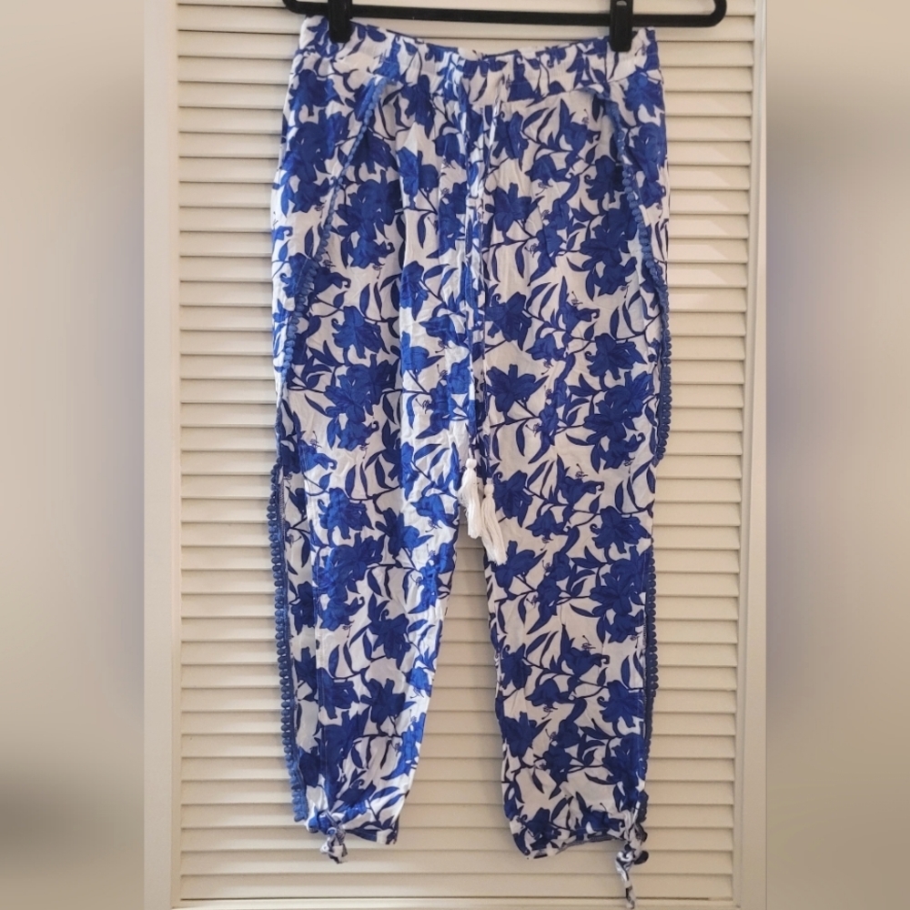 Solitaire Swim - Blue & White Floral Beach Swim Tie Hem Lightweight Pants